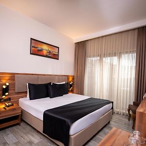 Mari Suites Hotel